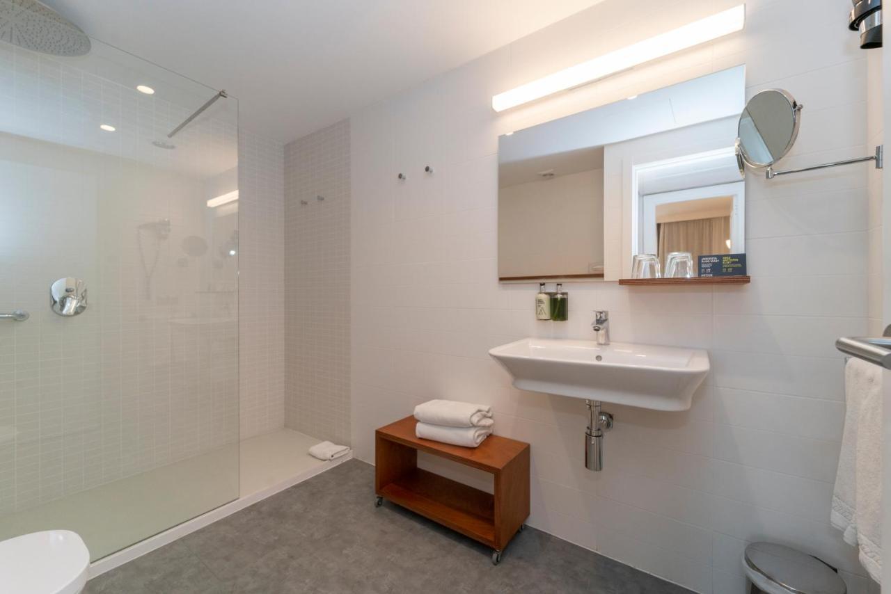 Artiem Urban Apartamentos Маон Экстерьер фото