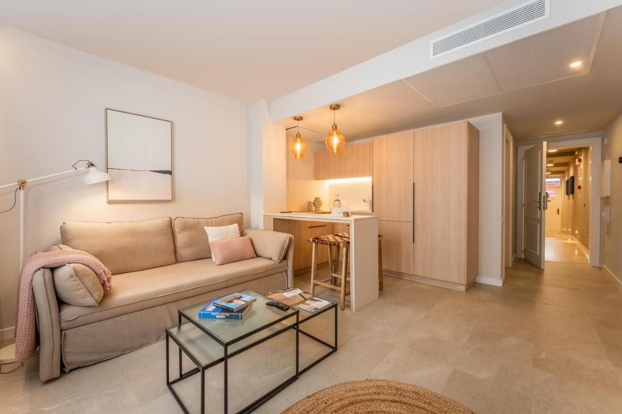 Artiem Urban Apartamentos Маон Экстерьер фото